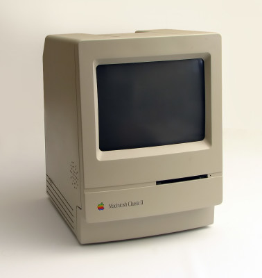 Macintosh_Classic_2